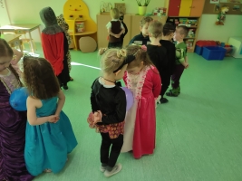 Zabawa karnawałowa gr 3